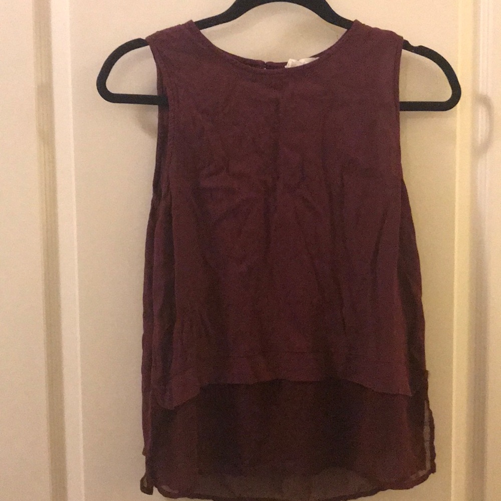 Maroon tank